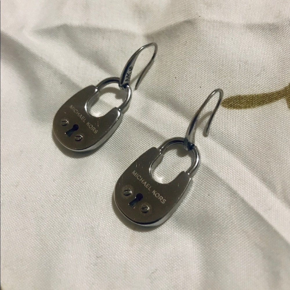 🌟Michael Kors earrings🌟